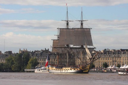 L’Hermione quitte Bordeaux