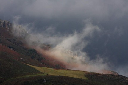 Brumes du matin sur les hauteurs de Sare